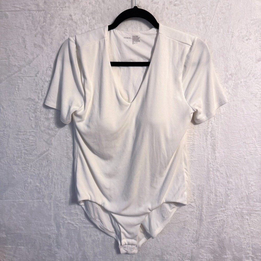 Soma White Ribbed V-Neck Bodysuit Short Sleeve‎ Built-in Bra SZ L